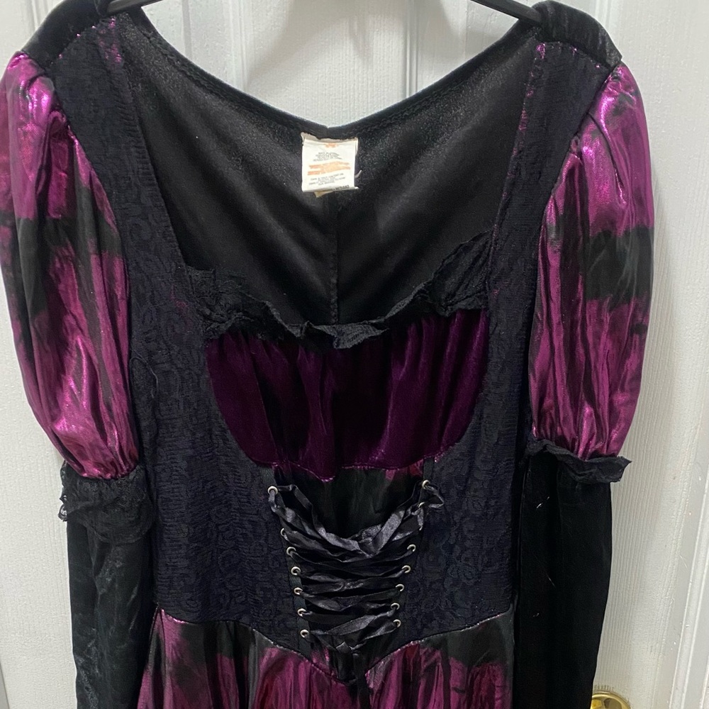 Sexy witch custom for women; adjustable top